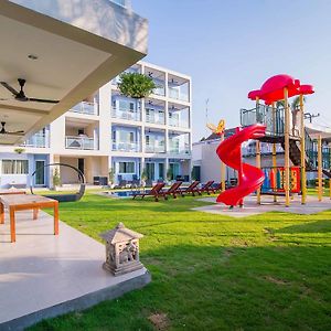 Surf And Sand Resort